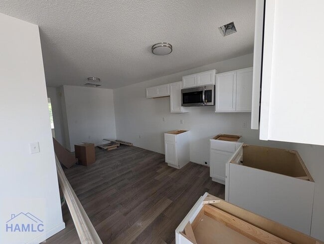 Photo - 20-A2 Frasier Ln SW