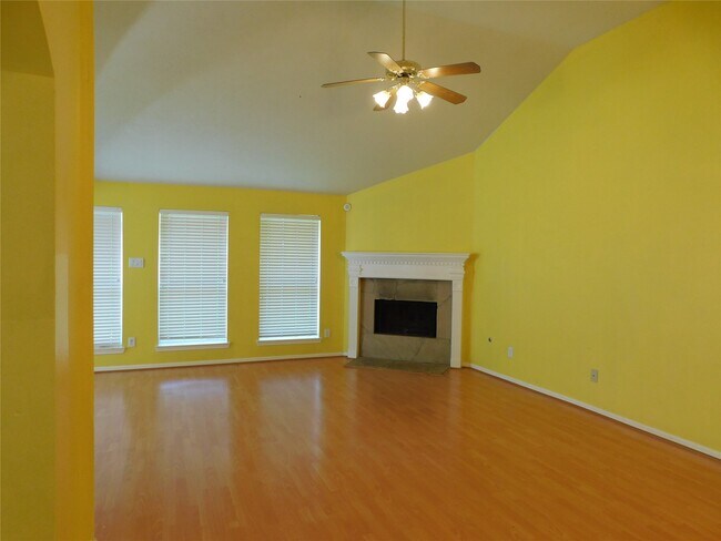 Photo - 3702 Heritage Colony Dr