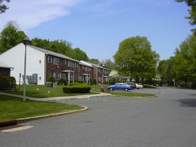 Photo - Parkside Apartments