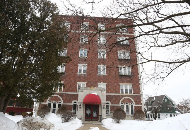 The Roosevelt - The Roosevelt Apartments