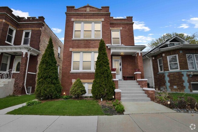 Building Photo - 1302 S 61st Ave Rental