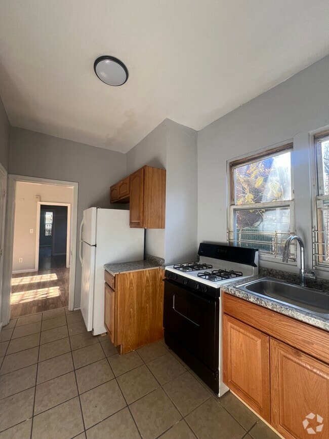 Building Photo - 393 S 20th St Unit 1 Rental
