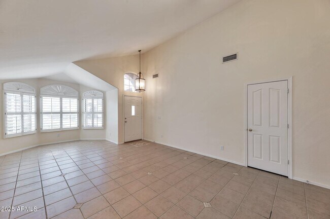 Photo - 2312 E Williams Dr