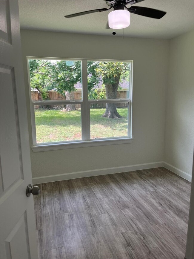 Photo - 1310 Canterview Dr