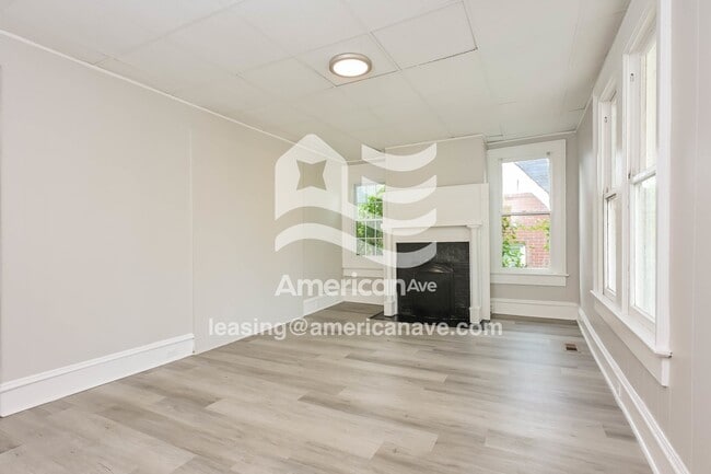 Photo - 1260 Hillyer Ave
