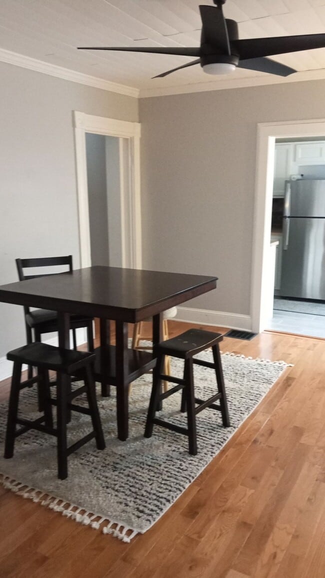 Photo - 185 S Cypress Ave