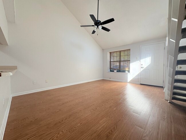 Photo - 2330 Brynmahr Dr