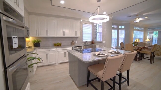 Photo - 3406 Kingsway Ct