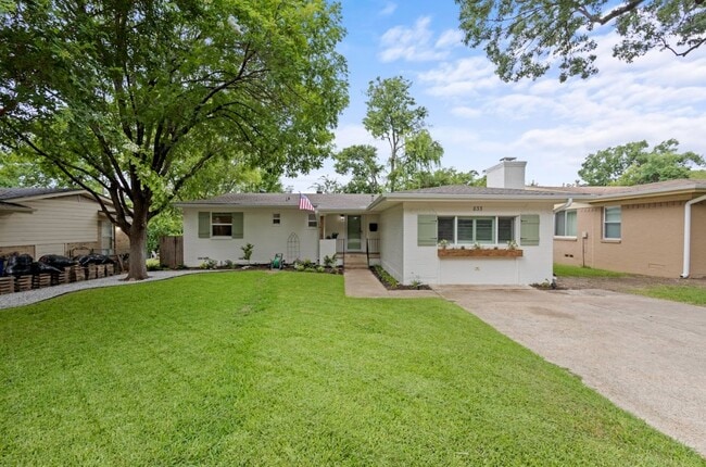 Photo - 833 Peavy Rd Casa