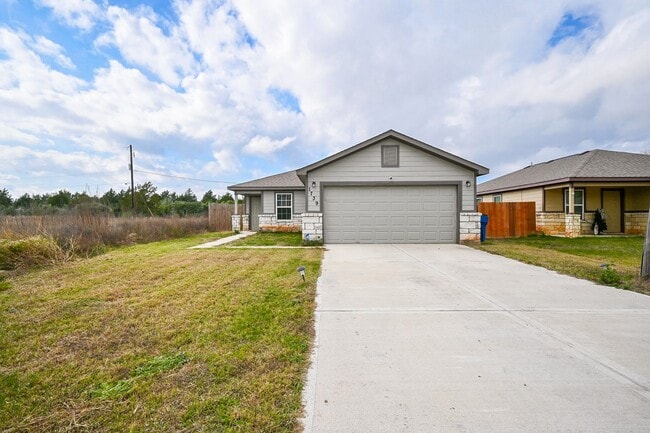 Photo - 1739 Cemetery Rd