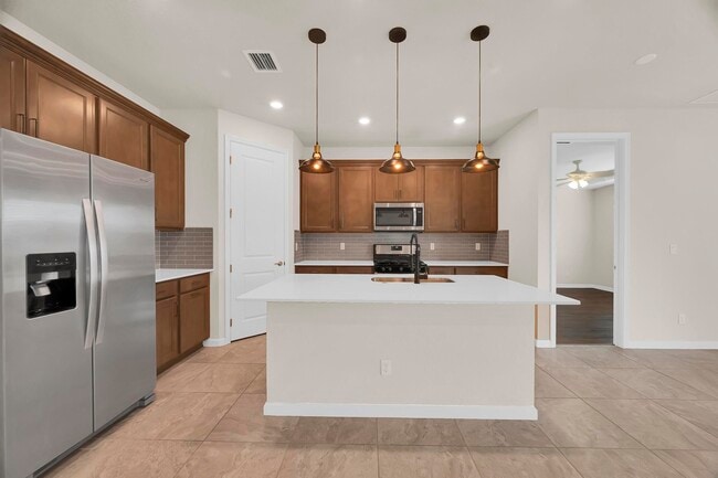 Photo - 680 SE Villandry Way