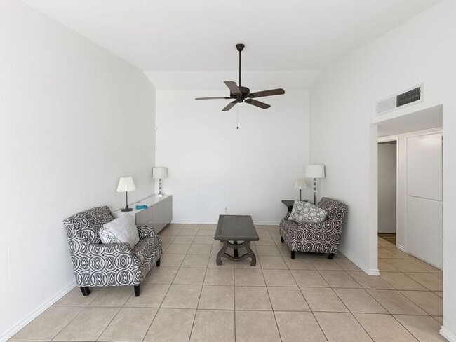 Photo - Townhome in the heart of Tempe!