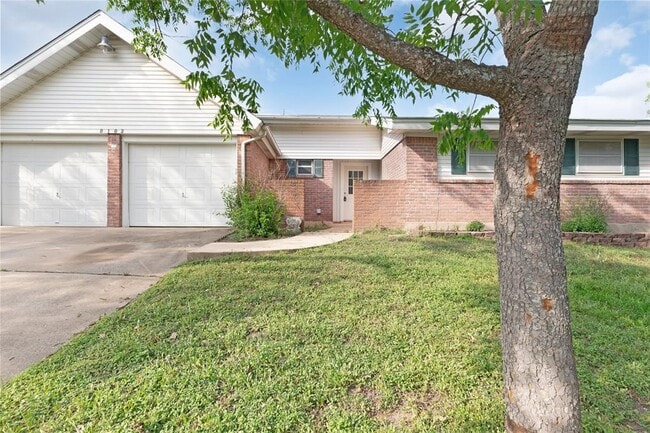 Photo - 8102 Red Willow Dr House