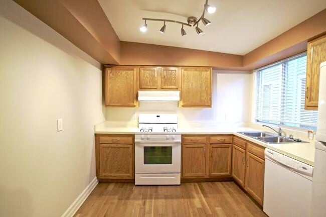 Photo - 2709 Jay Ave Unit 1821