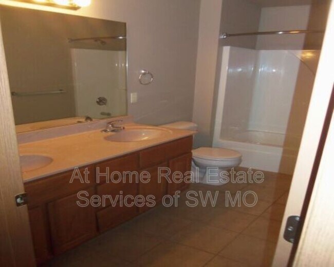 Photo - 631 S Landen Ave