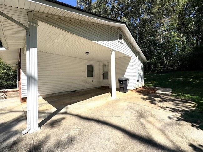 122 Kenimer Cir