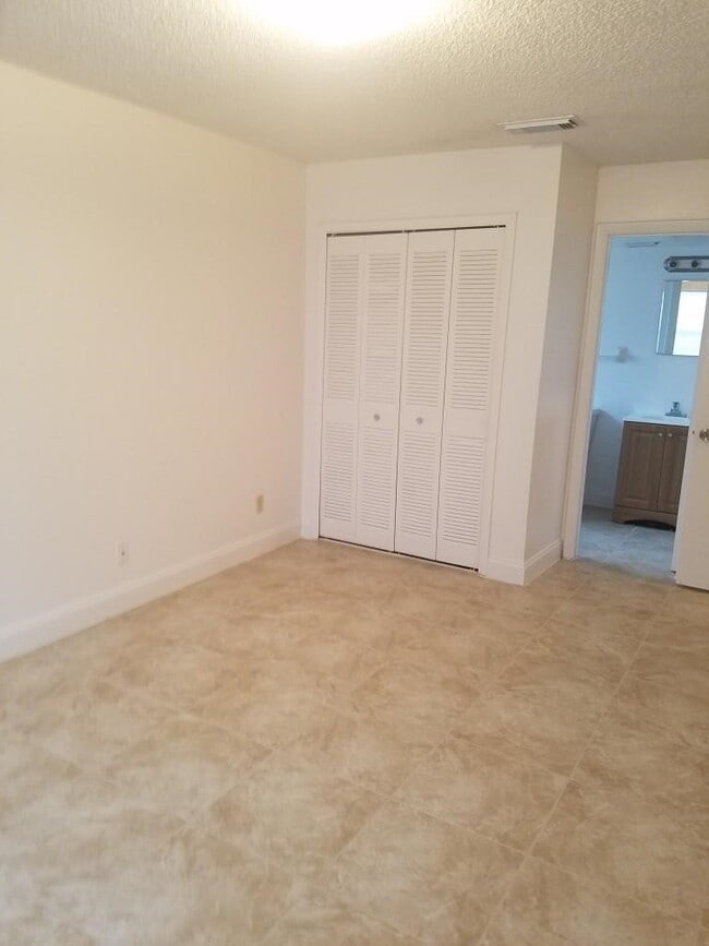 Tiffany Square Apartments