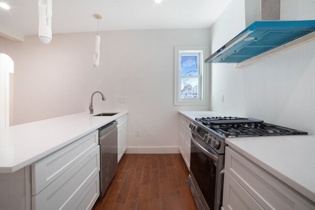 Photo - 49 Walker St Unit 1