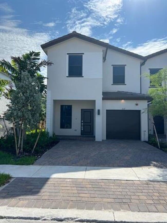 Photo - 237 SW 159th Way