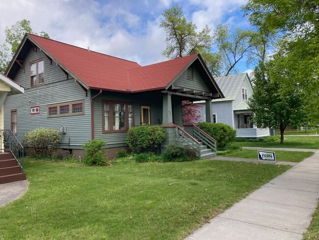 Photo - Whitefish 3 Bedroom partially furnished home with garage and private yard