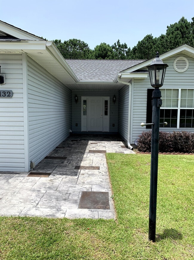 Photo - 1132 Lancelot Ln