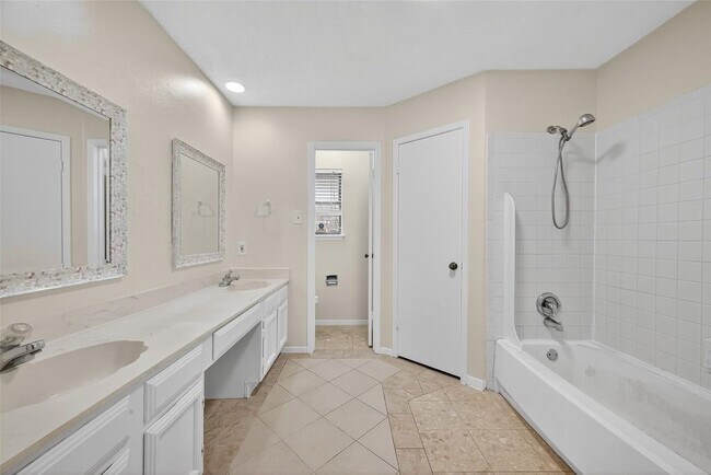 Photo - 6415 Grandvale Dr