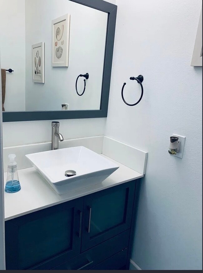 Photo - 4807 Beck Ave Unit 15