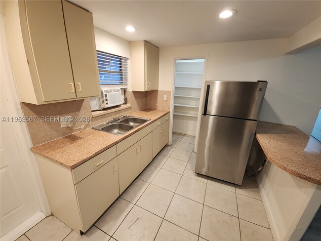 Photo - 405 NW 64th St Unit 2