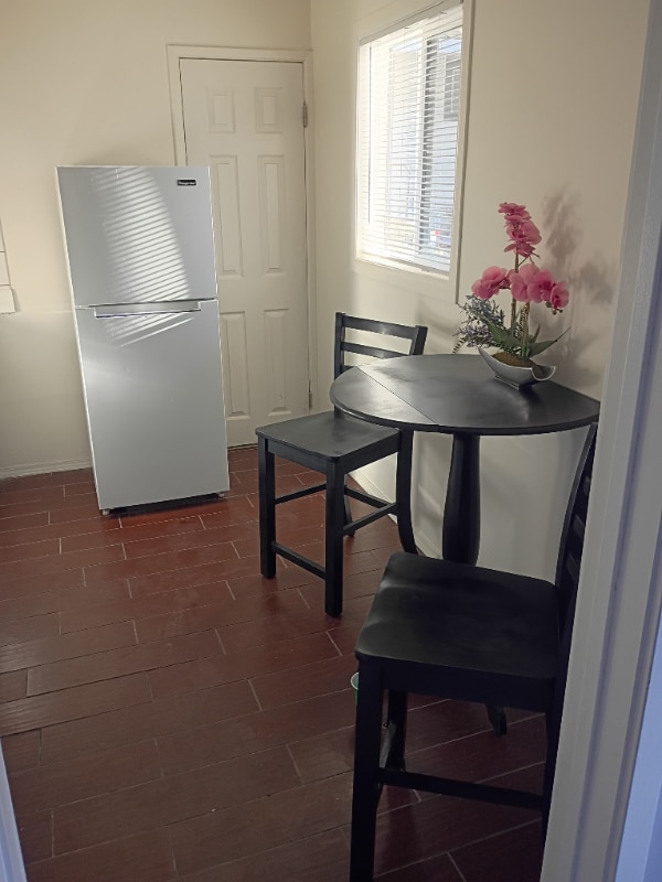 Photo - 1715 E 7th St