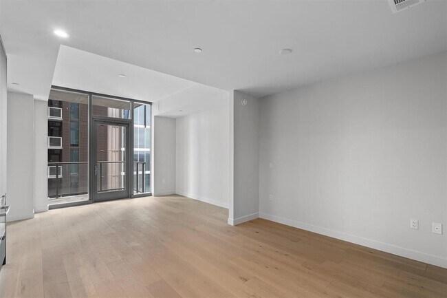 Photo - 44 East Ave Unit 2306