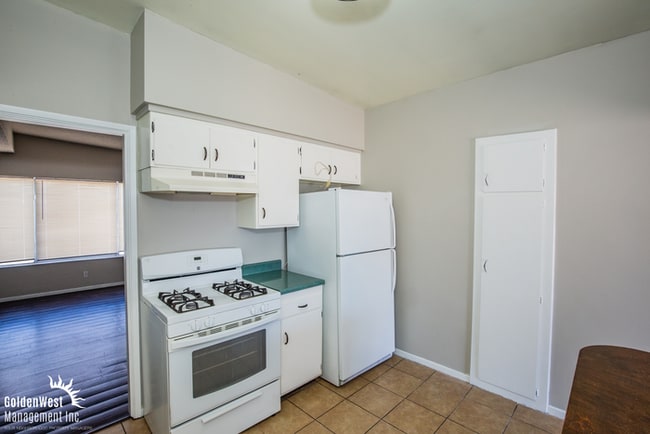 Photo - Charming & Spacious 3Bdm 2Ba Home with Private Yard in Las Vegas.