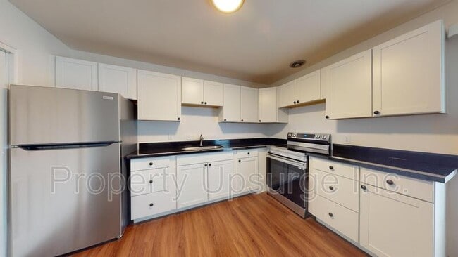 Building Photo - 2405 Old Eureka Way