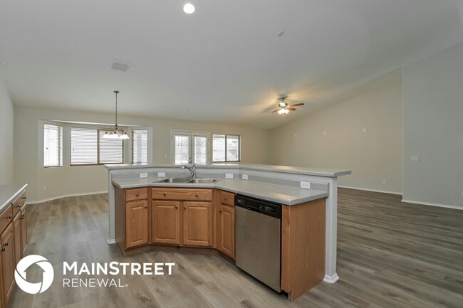 Photo - 10614 E Bridgeport St