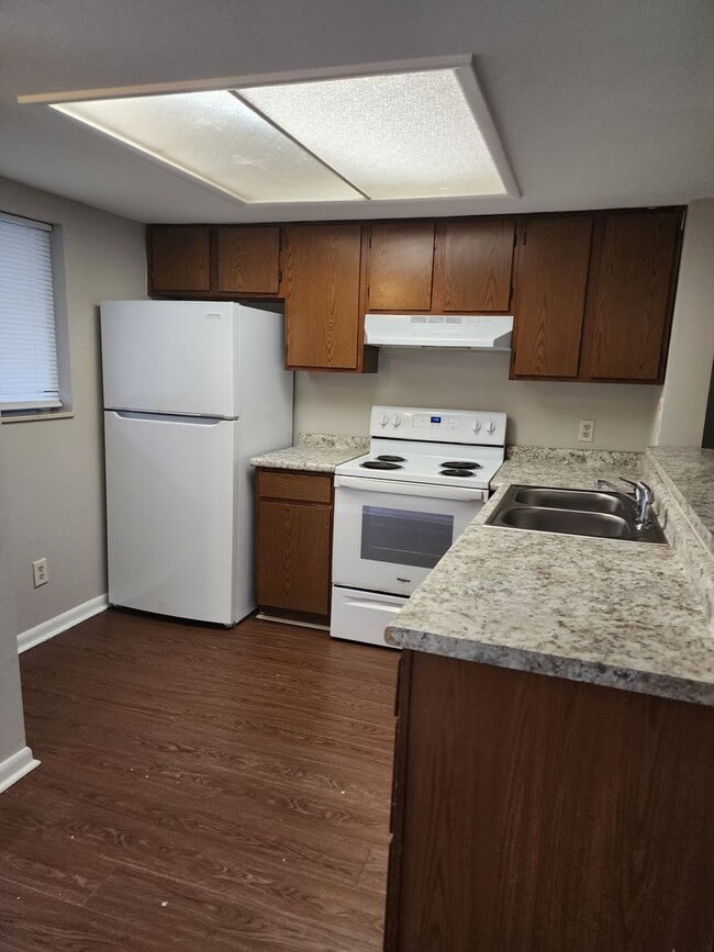 Photo - ** Available now** 2 Bedroom/2 Bath Condo on Southside close to Truman