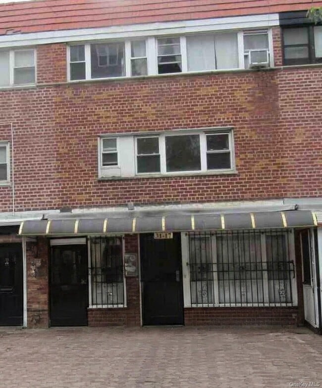 Building Photo - 31-17 68th St Unit 2