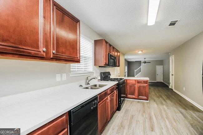 Photo - 6854 Fireside Ln