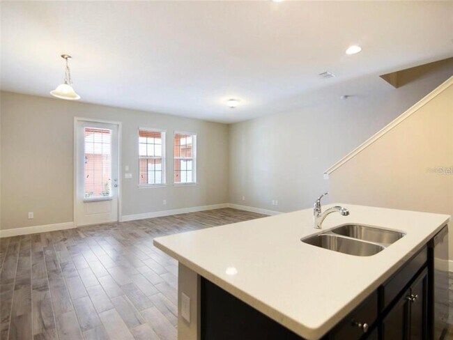 Photo - 15470 Honeybell Dr