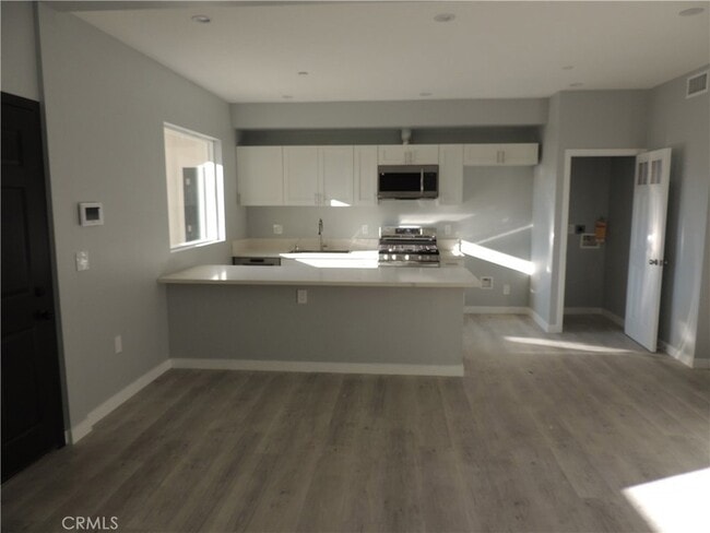 Photo - 22735 Del Valle St Unit 5