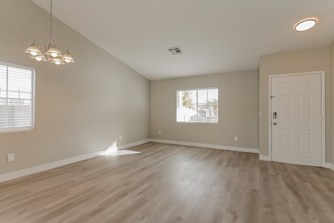 Photo - 1212 Autumn Ridge Cir