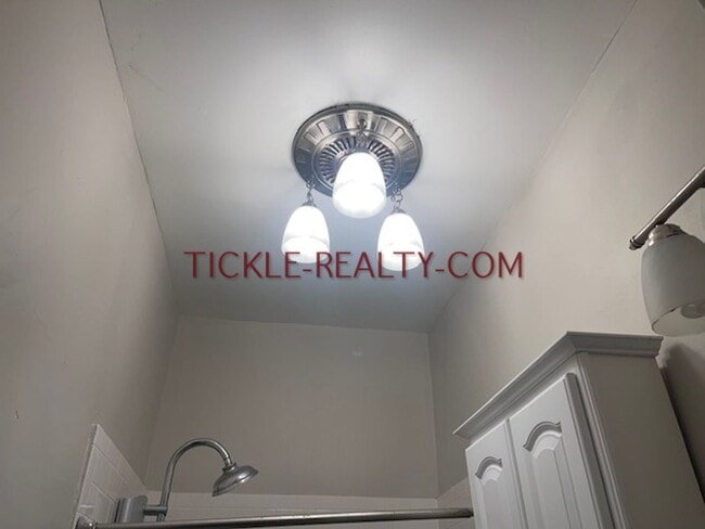 Photo - 626 University Ave Unit 1