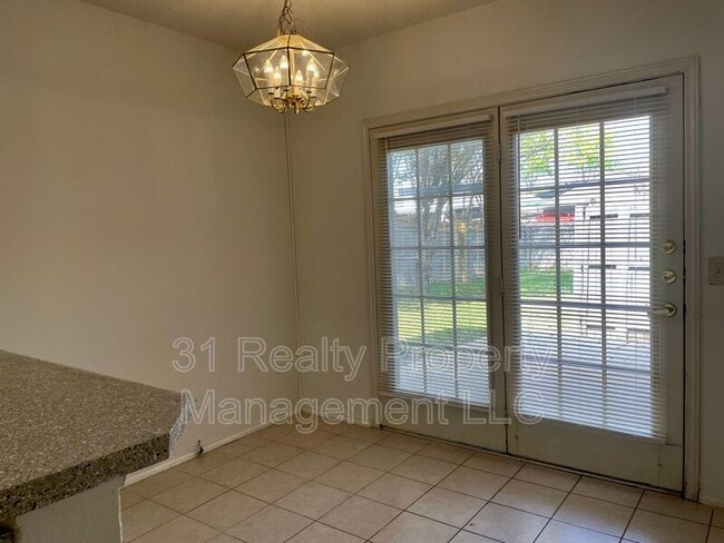 Photo - 2332 Forestbrook Dr