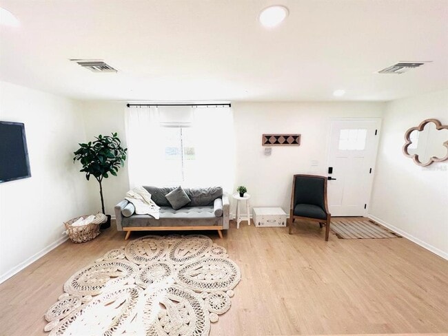 Photo - 1300 21st St S