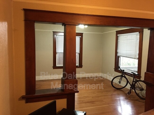 Photo - 1510 W 5th St