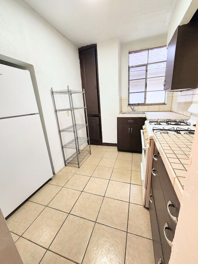 Photo - 6336 Forward Ave Unit 2nd Floor