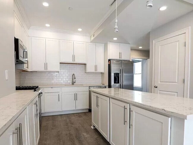 124 Kenrick St