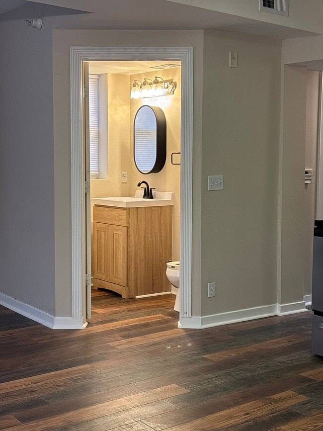 Photo - 626 S 19th St Unit 7