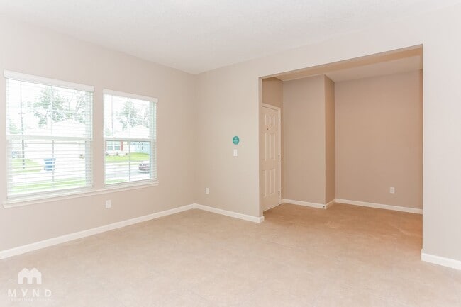 Photo - 10925 Haws Ln