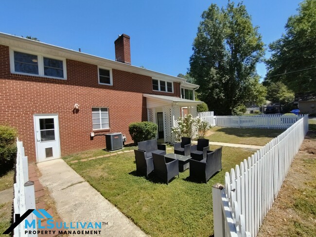 Photo - 101 W Roosevelt St