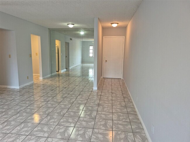 Photo - 5840 NE 22nd Way Unit 707