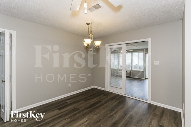 Photo - 2004 Plantation Pkwy